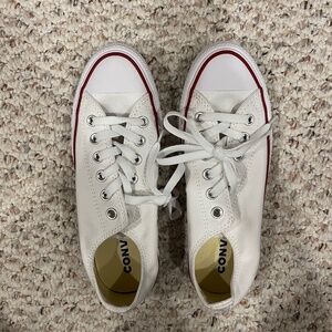 Converse Women’s Chuck Taylor All Star Classic
